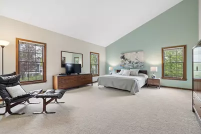 946 Montgomery Court, Naperville, IL 60540 - Photo 17