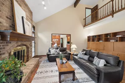 946 Montgomery Court, Naperville, IL 60540 - Photo 5