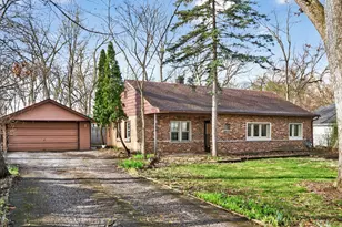 144 School St, Wood Dale, IL 60191 - Photo 1