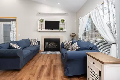 2561 Ross Street, Hampshire, IL 60140 - Photo 5
