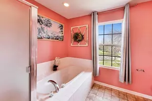 447 Talismon Ct, Crystal Lake, IL 60012 - Photo 31