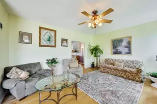 447 Talismon Ct, Crystal Lake, IL 60012 - Photo 21