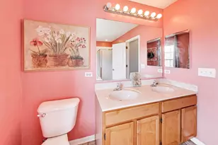 447 Talismon Ct, Crystal Lake, IL 60012 - Photo 29