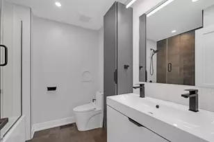 1135 N King Charles Ct, Palatine, IL 60067 - Photo 9