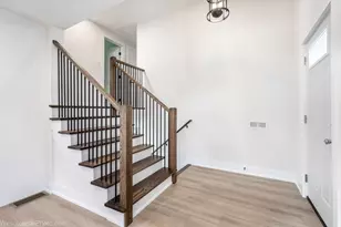 1101 Williamsburg Rd, Country Club Hills, IL 60478 - Photo 11