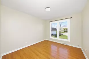 1432 James Way, Elk Grove Village, IL 60007 - Photo 9