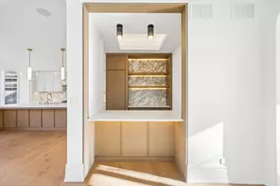 6 S Elm St, Hinsdale, IL 60521 - Photo 5