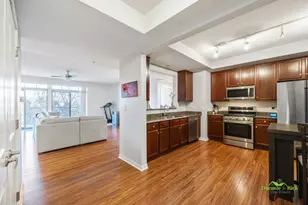 425 N Benjamin Dr, Vernon Hills, IL 60061 - Photo 5