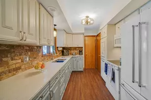 3243 202nd St, Lynwood, IL 60411 - Photo 5