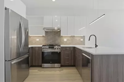 948 W Sunnyside Avenue #303, Chicago, IL 60640 - Photo 3