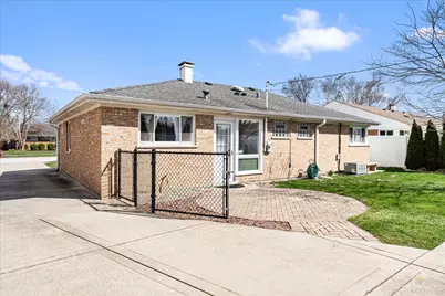 1028 W Villa Drive, Des Plaines, IL 60016 - Photo 23