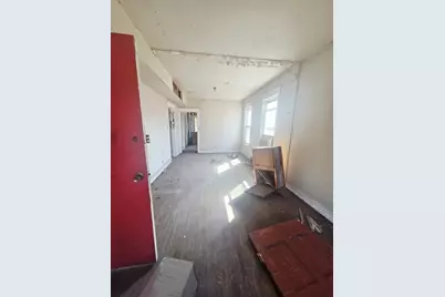 11705 S Lafayette Avenue, Chicago, IL 60628 - Photo 7