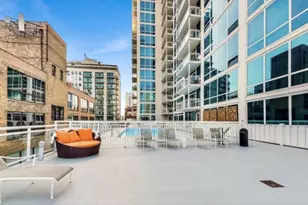 757 N Orleans St, Chicago, IL 60654 - Photo 25
