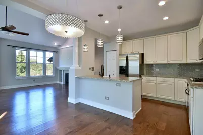 982 Indigo Court, Hanover Park, IL 60133 - Photo 9