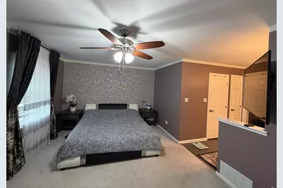 [Address not provided], Carol Stream, IL 60188 - Photo 15