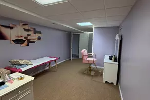 [Address not provided], Carol Stream, IL 60188 - Photo 29