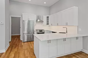 1349 N Noble St, Chicago, IL 60642 - Photo 3