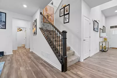 668 Braemore Lane, Yorkville, IL 60560 - Photo 3