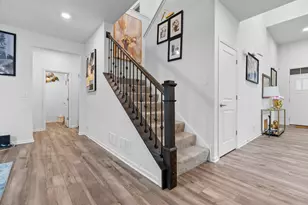 668 Braemore Lane, Yorkville, IL 60560 - Photo 3