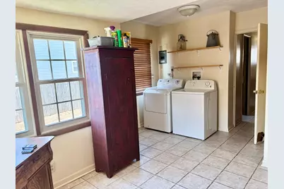 909 E 4th Street, Belvidere, IL 61008 - Photo 13