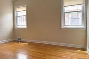 5534 N Campbell Ave, Chicago, IL 60625 - Photo 9