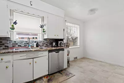 3025 W Rosemont Avenue, Chicago, IL 60659 - Photo 13