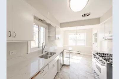 8049 E Prairie Road, Skokie, IL 60076 - Photo 5
