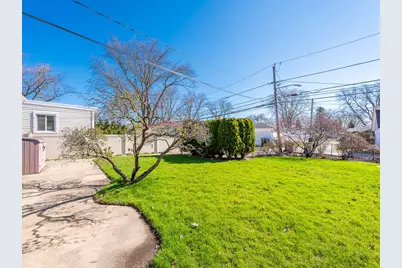 8049 E Prairie Road, Skokie, IL 60076 - Photo 15