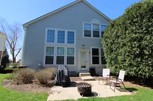 10 Parkside Ct, Algonquin, IL 60102 - Photo 3