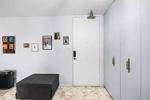 6833 N Kedzie Ave, Chicago, IL 60645 - Photo 3