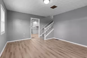 128 S 8th St, Rochelle, IL 61068 - Photo 13