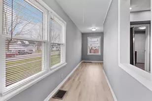 128 S 8th St, Rochelle, IL 61068 - Photo 15