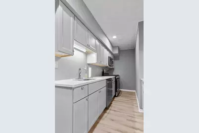 128 S 8th Street, Rochelle, IL 61068 - Photo 9