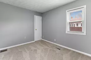 128 S 8th St, Rochelle, IL 61068 - Photo 19