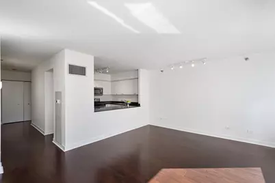 [Address not provided], Chicago, IL 60611 - Photo 5