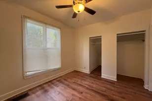 370 Bent St, Elgin, IL 60120 - Photo 5