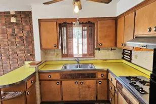 6940 N Ottawa Ave, Chicago, IL 60631 - Photo 11