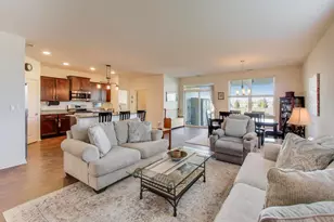 2355 Cannon Dr, Pingree Grove, IL 60140 - Photo 7