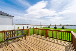 2251 Coventry Cir S, Sycamore, IL 60178 - Photo 17