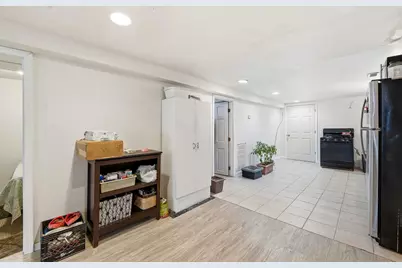 1637 S Saint Louis Avenue #Garden, Chicago, IL 60623 - Photo 5