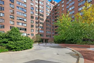 801 S Plymouth Ct, Chicago, IL 60605 - Photo 1