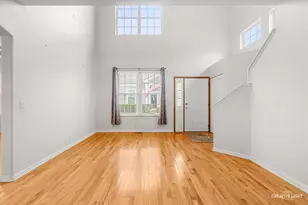 209 Grays Dr, Oswego, IL 60543 - Photo 3