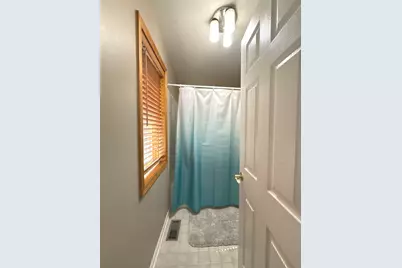 886 Saugatuck Trail, Vernon Hills, IL 60061 - Photo 27