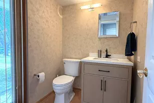 886 Saugatuck Trail, Vernon Hills, IL 60061 - Photo 15