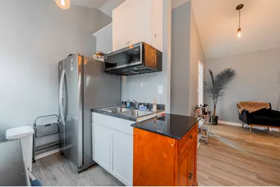 4054 N Western Avenue, Chicago, IL 60618 - Photo 9