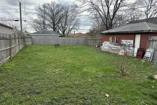 115 E Division St, Villa Park, IL 60181 - Photo 5