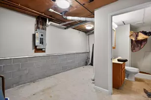 3552 N Water St, Decatur, IL 62526 - Photo 29