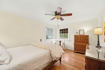 754 N Kenilworth Avenue, Glen Ellyn, IL 60137 - Photo 11