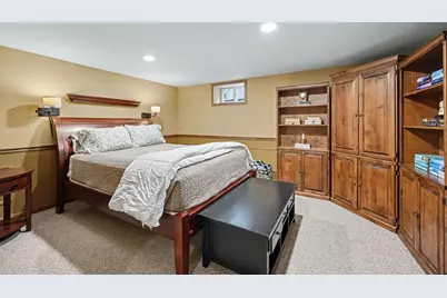 754 N Kenilworth Avenue, Glen Ellyn, IL 60137 - Photo 19