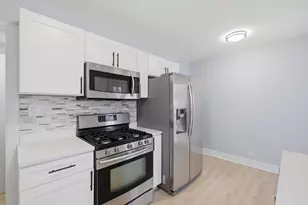 18037 Ridgewood Ave, Lansing, IL 60438 - Photo 3